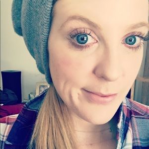 Meet your Posher, Cassie